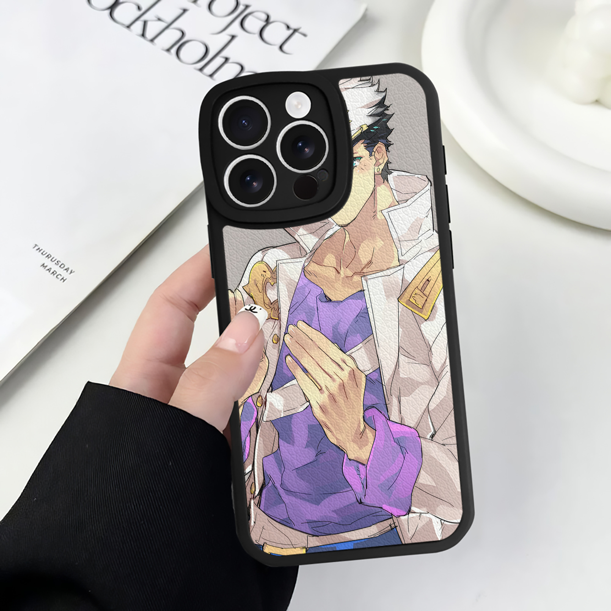 （画像用） ジョジョの奇妙な冒険 JoJo's Bizarre Adventure 【iPhone 16シリーズ対応】シリコンスマホケース（レザー調） 材質：シリコン
